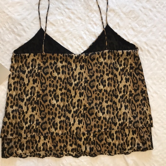 New/ Never Used Zara Basic Leopard Print Top - Picture 3 of 4